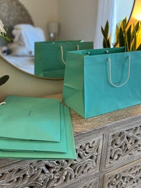 Tiffany & Co. extra large gift bags. Lot of 4.